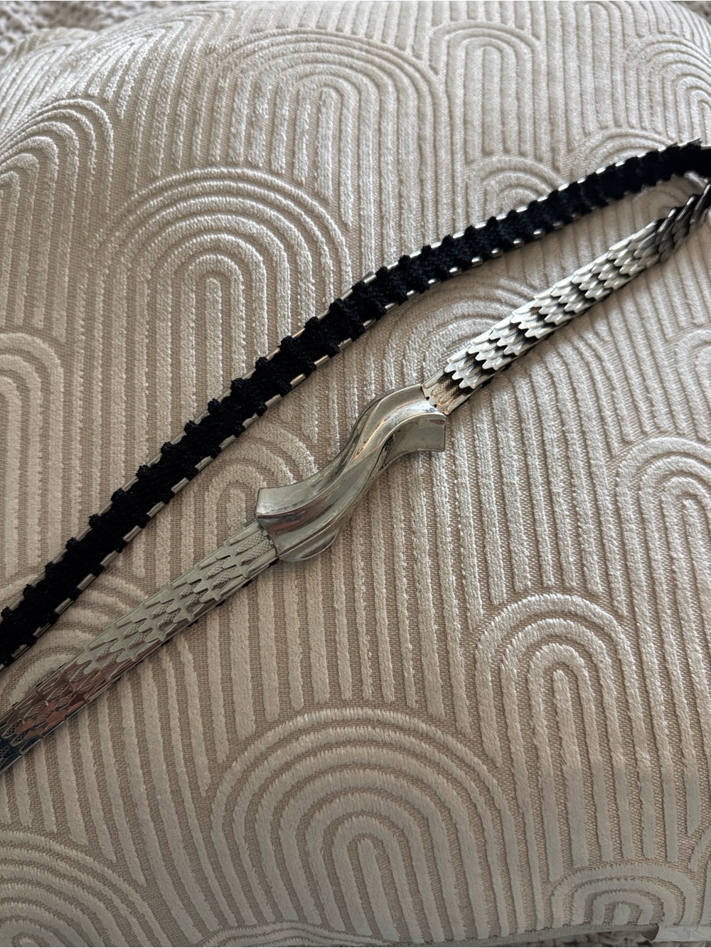 Vintage 1970’s fish scale disco stretch belt.